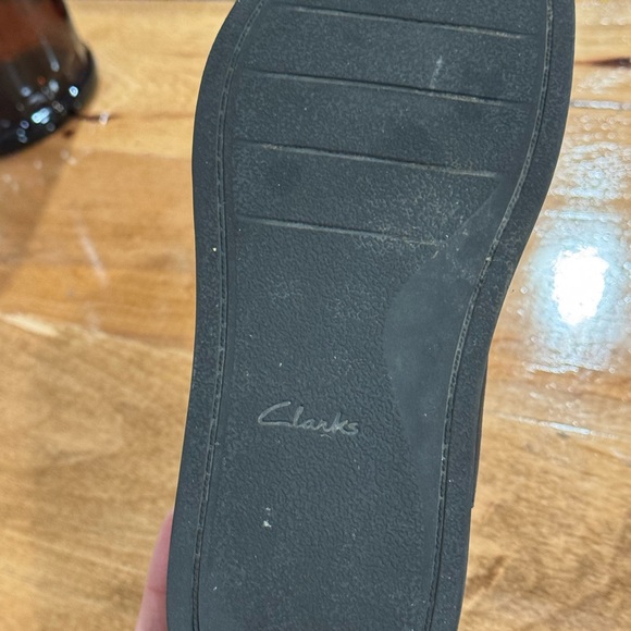 Clarks womens Black Sandals Arwell Glide 
Leather Velcro heal strap US 7, UK 4.5 - Picture 5 of 6